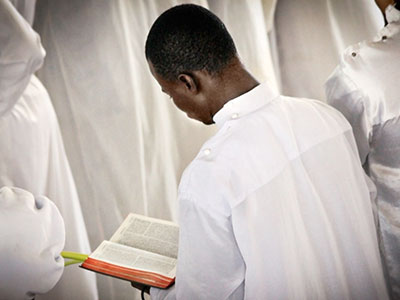 Ex christianisme céleste, j'ai participé à des rituels : Dieu m'a sauver
