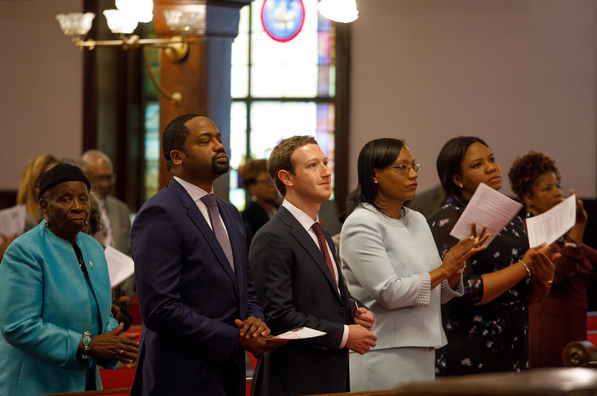 Mark Zuckerberg touché par le témoignage d’amour d’une « Église noire »